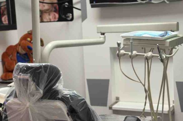 natural teeth whitening